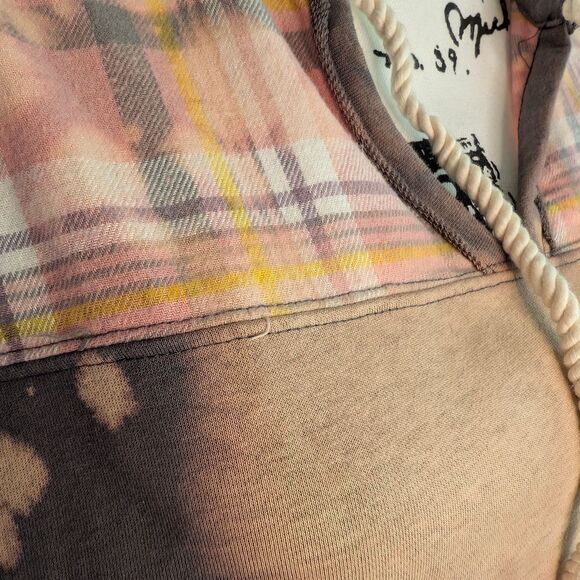 Oli & Hali Multicolor Tie-Dye Hoodie - Picture 2 of 9